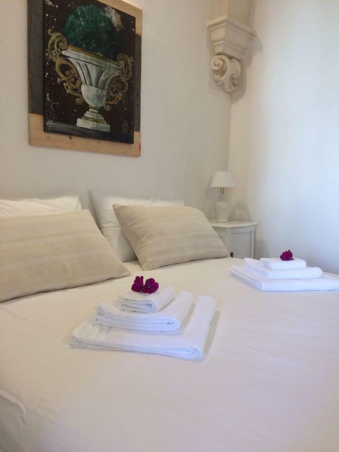 Casa Adele - Dimora Del 1700 Nel Centro Storico Bed & Breakfast Martina Franca Exterior photo